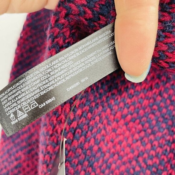 Express Womens One Size Fits Most Plaid Infinity Sweater Scarf Red Blue $50 379 - Picture 3 of 5